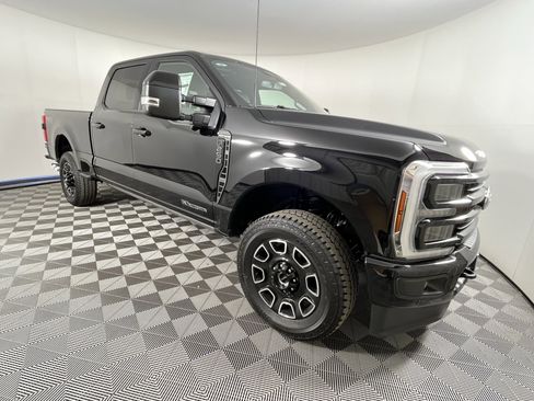 New 2025 Ford F250 Platinum w/ FX4 Off-Road Package image 7