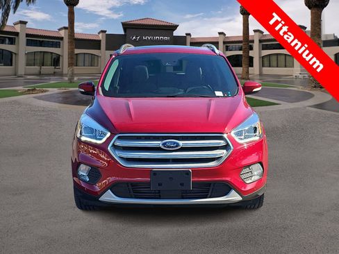 Used 2019 Ford Escape Titanium image 3
