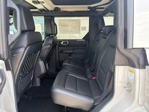 New 2026 Ford Bronco Badlands AWD/4WD image 16