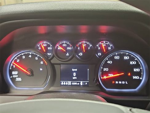 Used 2025 Chevrolet Silverado 1500 Custom image 18