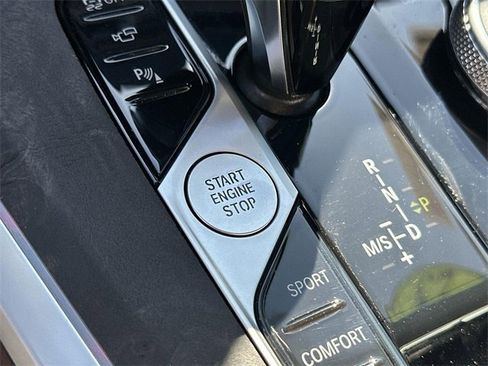 Used 2023 BMW X5 xDrive40i w/ Premium Package image 16