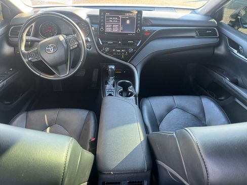 Used 2022 Toyota Camry XSE image 17