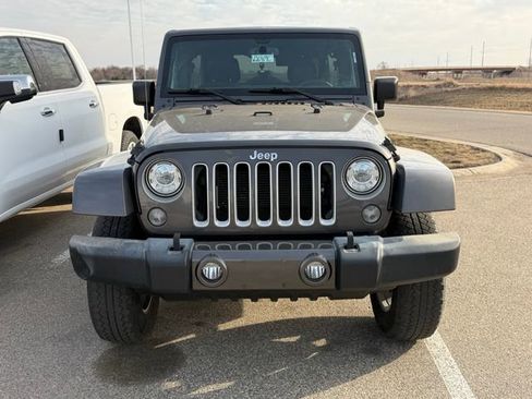 Used 2017 Jeep Wrangler Unlimited Sahara w/ Connectivity Group image 2
