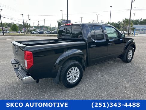Used 2019 Nissan Frontier SV w/ Value Truck Package image 5