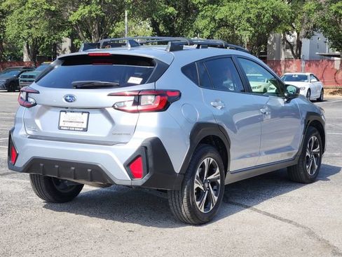 Used 2024 Subaru Crosstrek 2.0i Premium AWD/4WD image 4