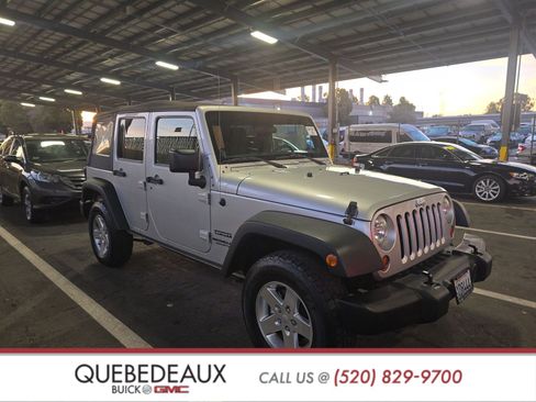 Used 2012 Jeep Wrangler Unlimited Sport image 3