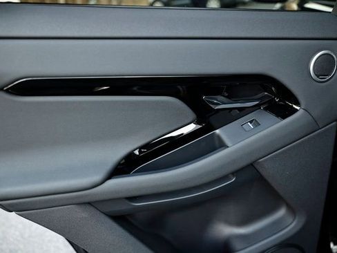 New 2026 Land Rover Range Rover Evoque S image 30