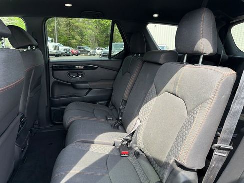 Used 2023 Honda Pilot Sport image 7