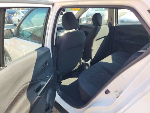 Used 2022 Nissan Kicks S image 32