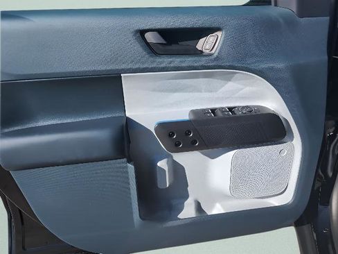 New 2025 Ford Maverick XLT w/ XLT Luxury Package image 7