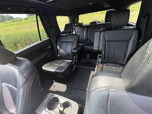 Used 2021 Ford Expedition XLT AWD/4WD image 35