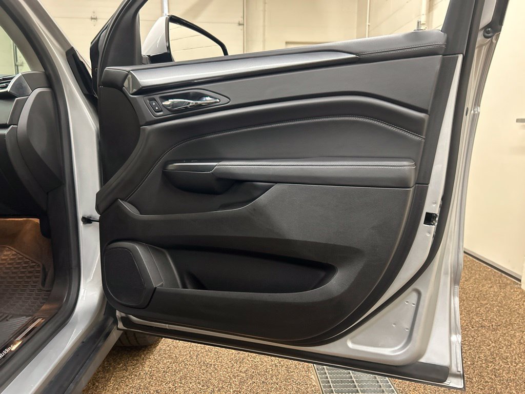 Used 2016 Cadillac SRX FWD image 18