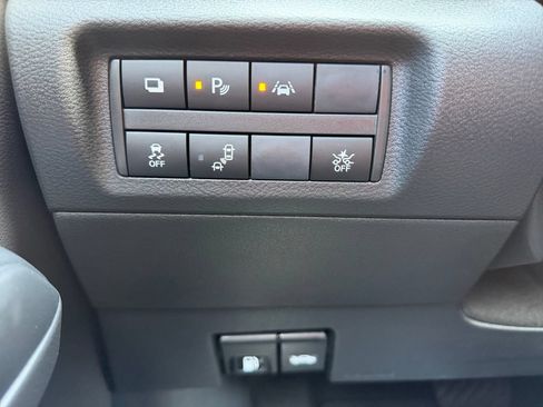 Used 2025 Nissan Kicks Play S FWD image 25