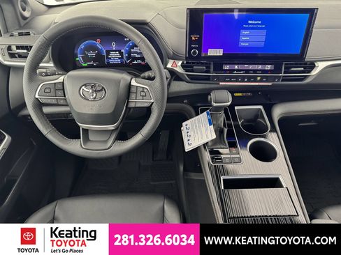 New 2026 Toyota Sienna XLE Woodland Edition AWD/4WD image 8