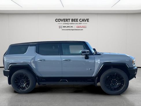 New 2025 GMC Hummer EV 2X image 12
