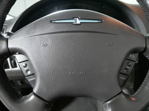 Used 2002 Ford Thunderbird RWD image 25