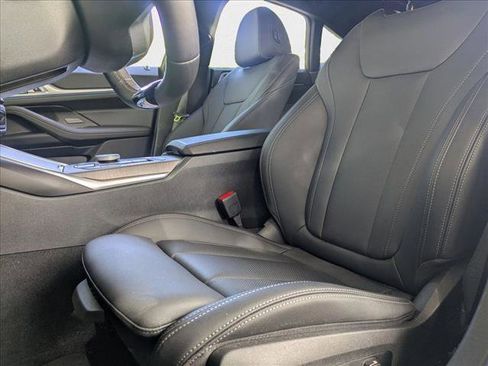 Used 2025 BMW i4 eDrive40 image 17