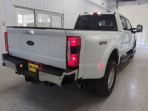 Used 2025 Ford F350 Lariat w/ Lariat Ultimate Package AWD/4WD image 7