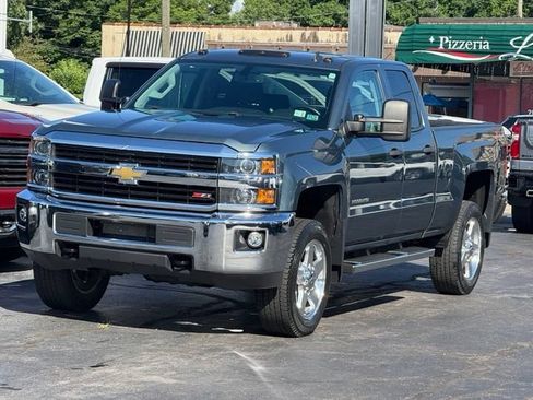 Used 2015 Chevrolet Silverado 2500 LT w/ Z71 Package, Off-Road AWD/4WD image 3