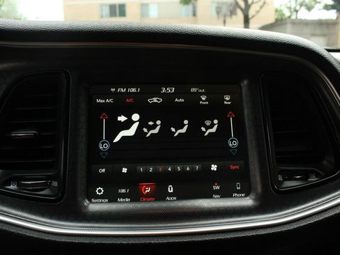 Used 2018 Dodge Challenger R/T Scat Pack RWD image 26