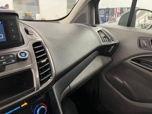 Used 2022 Ford Transit Connect XL FWD image 17