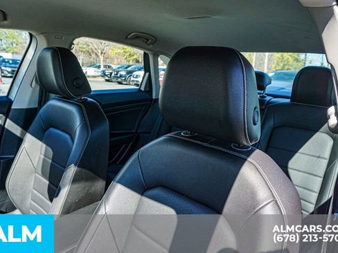 Used 2024 Volkswagen Jetta SE image 17