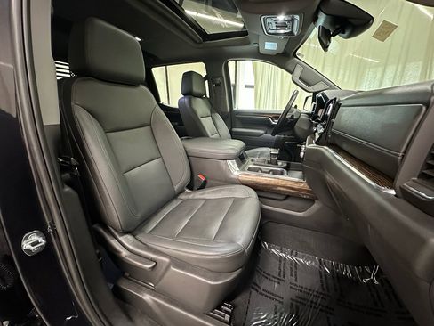 Certified 2023 GMC Sierra 1500 Elevation w/ Elevation Premium Package image 22