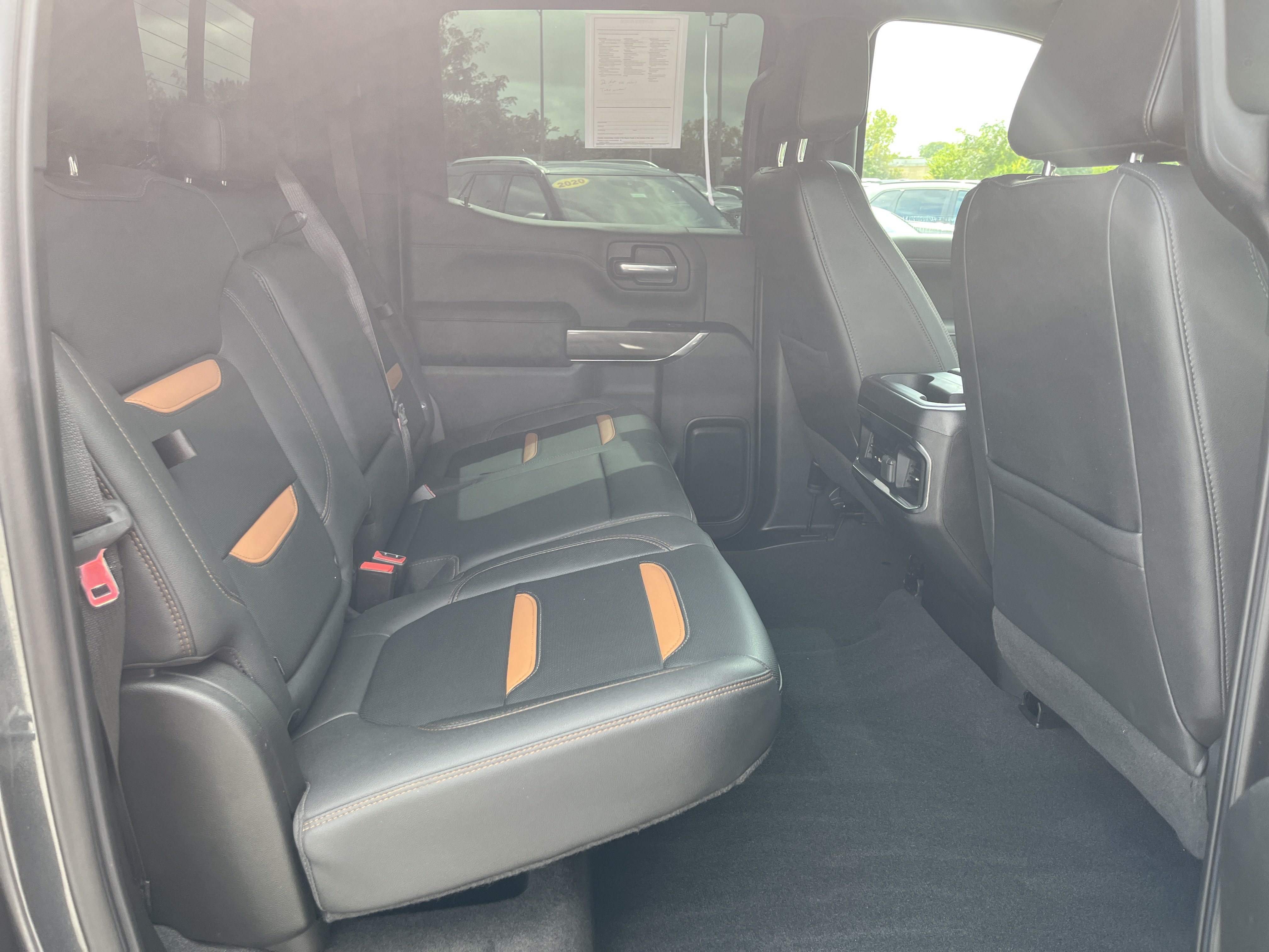 Used 2022 GMC Sierra 1500 AT4 w/ AT4 Premium Package AWD/4WD image 18