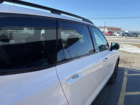 Used 2025 Kia Telluride EX X-Line image 19