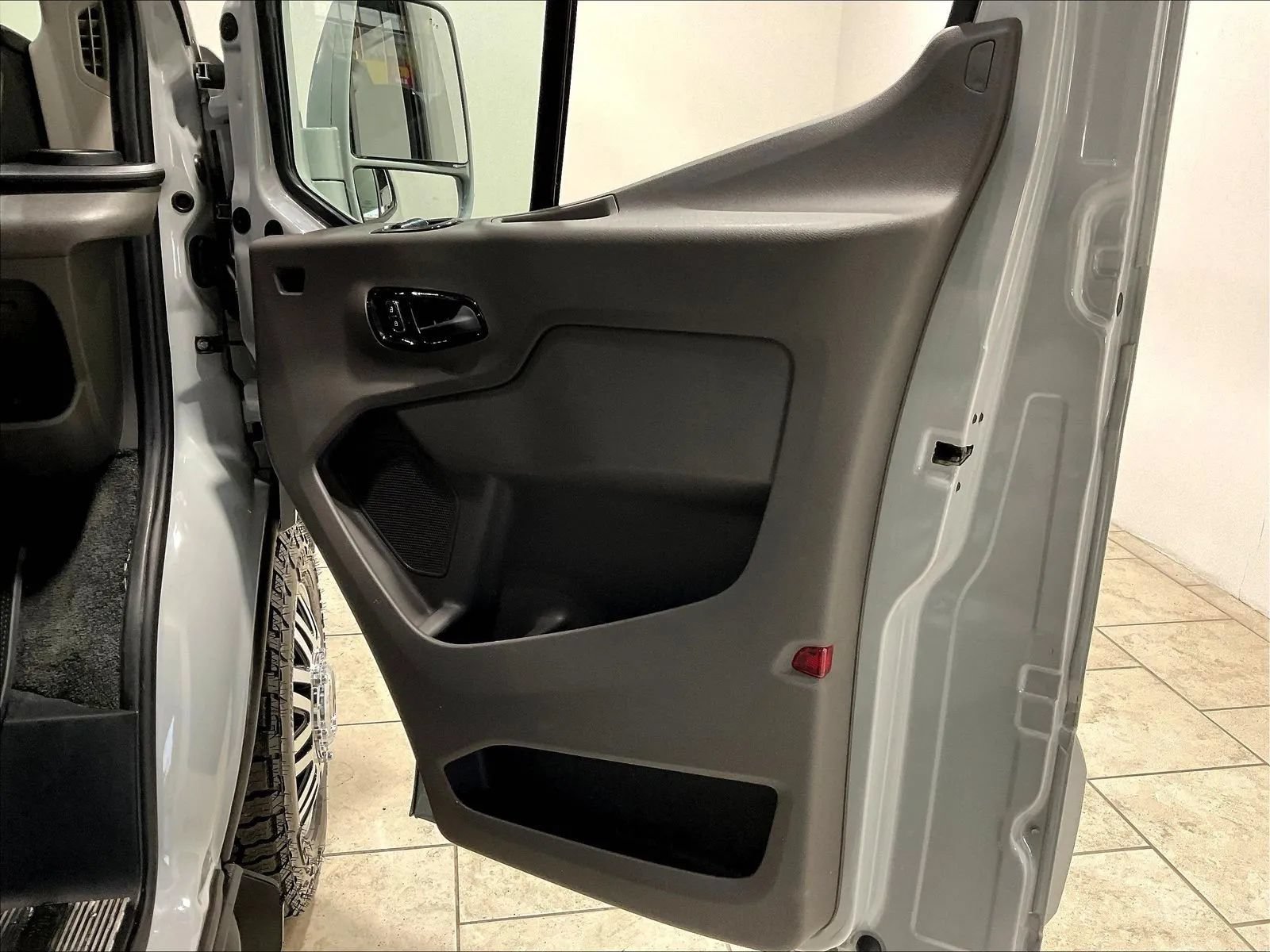 Used 2023 Ford Transit 150 Low Roof AWD image 19