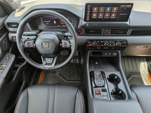 New 2026 Honda Pilot TrailSport image 6