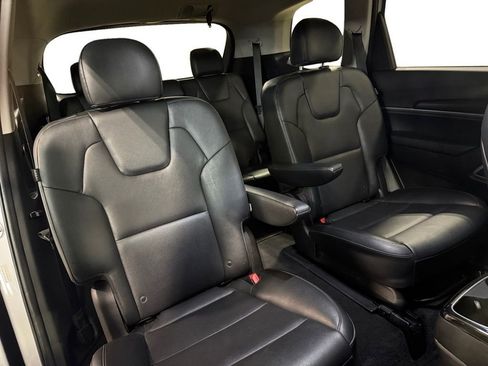 Used 2023 Kia Telluride S w/ S Sunroof Package AWD/4WD image 13