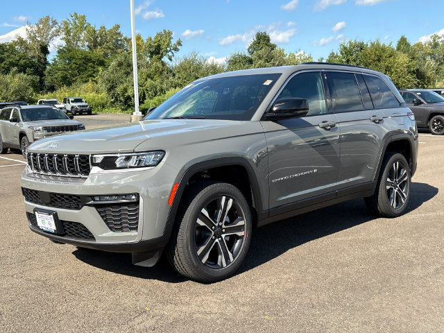 New 2027 Jeep Grand Cherokee Limited AWD/4WD image 5