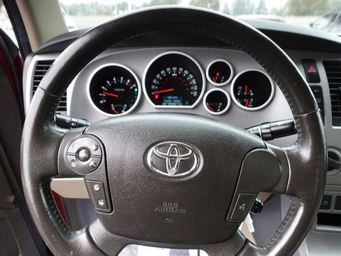 Used 2010 Toyota Tundra Limited image 15