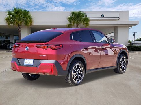 New 2026 BMW X2 xDrive28i w/ Convenience Package image 4