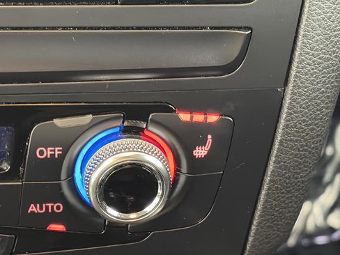 Used 2016 Audi Q5 2.0T Premium Plus w/ Technology Package image 25