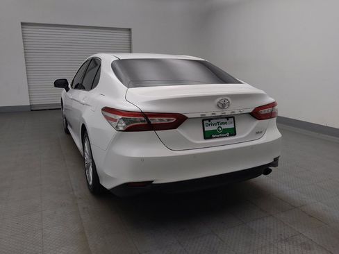 Used 2018 Toyota Camry XLE FWD image 6