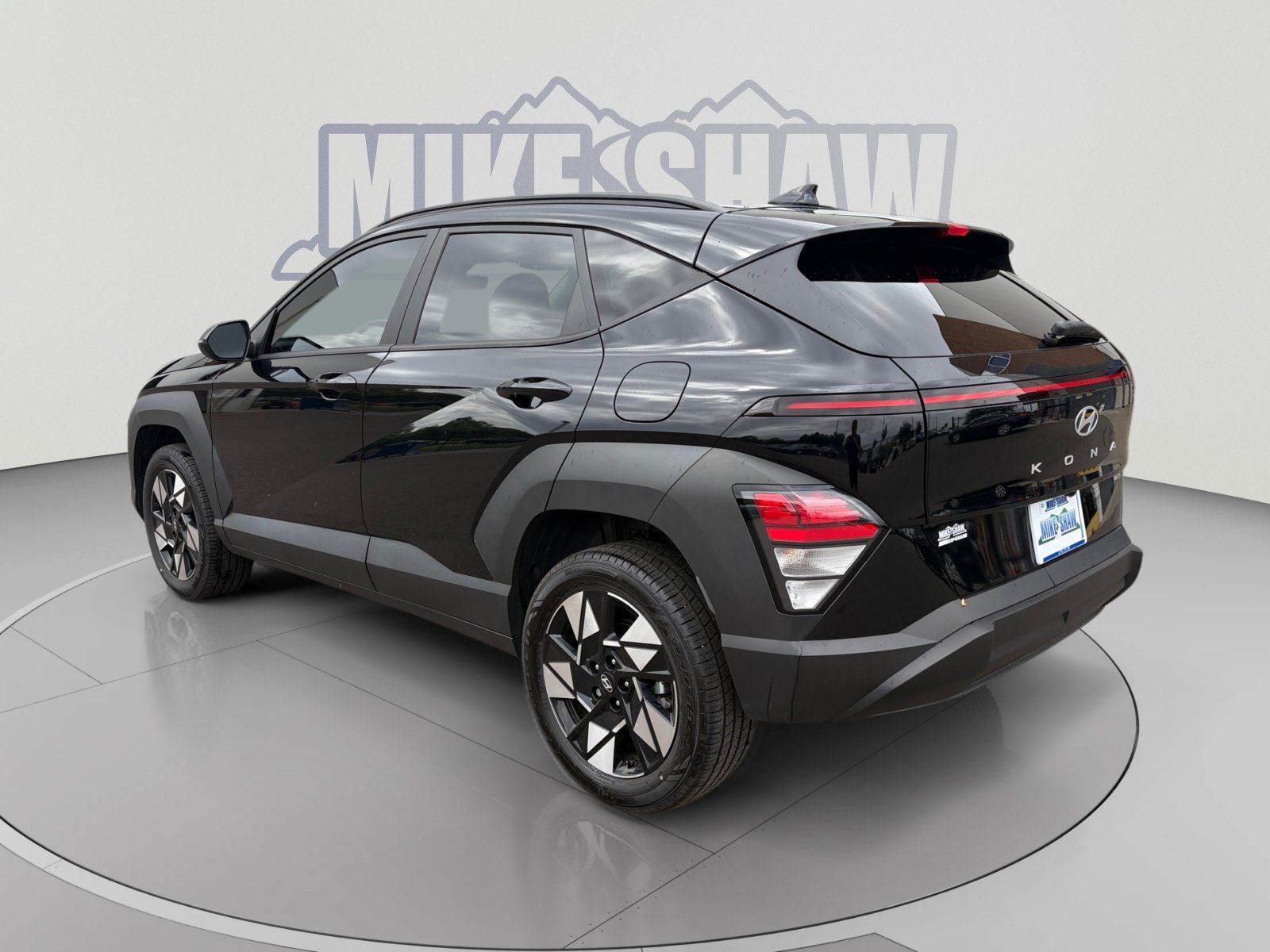 Used 2024 Hyundai Kona SEL AWD/4WD image 3