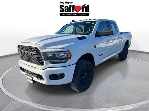 Used 2022 RAM 2500 Big Horn w/ Level C Equiment Group image 1