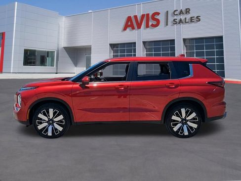 Used 2025 Mitsubishi Outlander SE FWD image 10
