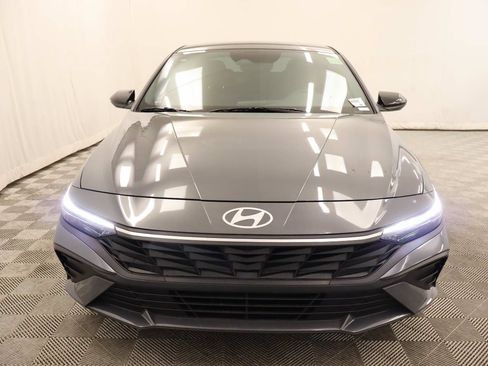 Used 2026 Hyundai Elantra Sport FWD image 5