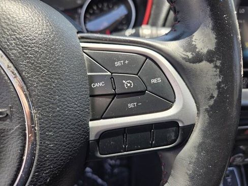 Used 2020 Jeep Compass Trailhawk AWD/4WD image 9