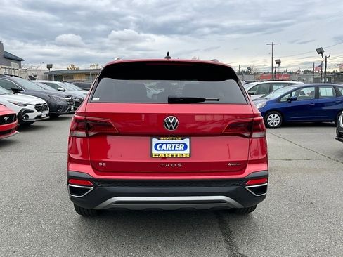 Used 2022 Volkswagen Taos SE w/ IQ.Drive SE Package image 6