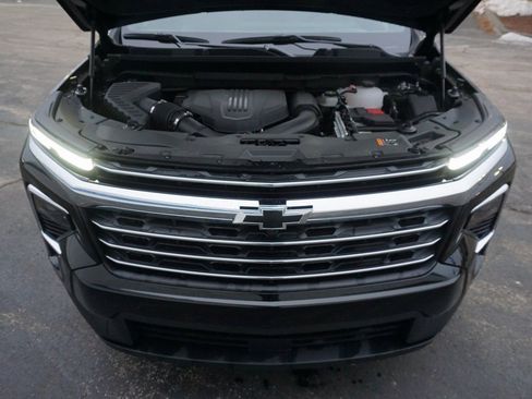 Used 2025 Chevrolet Traverse LT w/ LPO, Floor Liner Package image 30