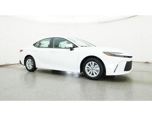 New 2026 Toyota Camry LE image 28