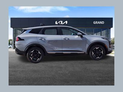 New 2026 Kia Sportage EX