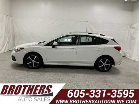 Used 2023 Subaru Impreza 2.0i Premium AWD/4WD image 1