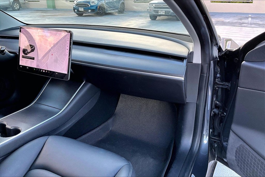 Used 2019 Tesla Model 3 Mid Range RWD image 16