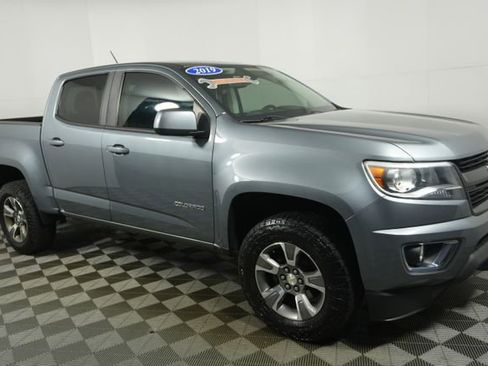 Used 2019 Chevrolet Colorado Z71 RWD image 1