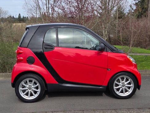 Used 2009 smart fortwo passion RWD image 7